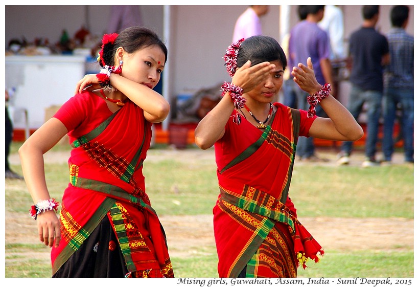 Mising women's dancing group, Assam, India -Images by Sunil Deepak