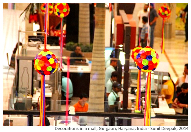 Decorations in a mall, Gurgaon, Haryana, India - Sunil Deepak, 2014