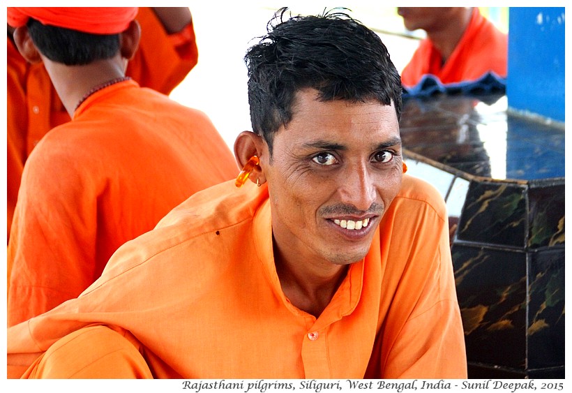 Pilgrims from Rajasthan, Siliguri, West Bengal, India - Images by Sunil Deepak