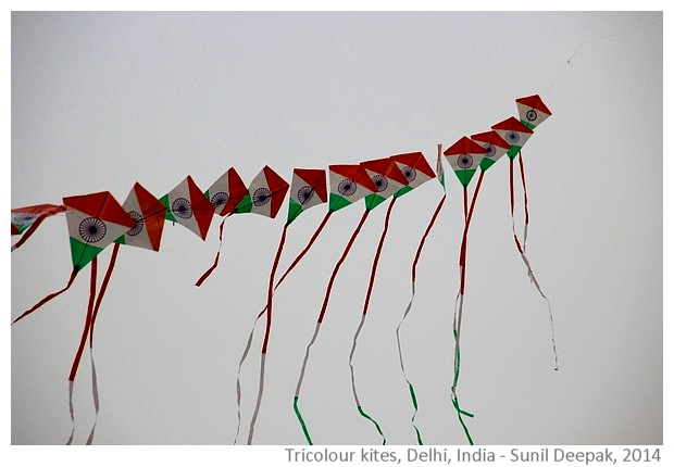 Tricolour kites, Dilli Haat, Delhi, India - images by Sunil Deepak, 2014