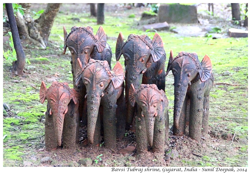 Tribal deity Tubraj's shrine from Guajarat, India - Images by Sunil Deepak