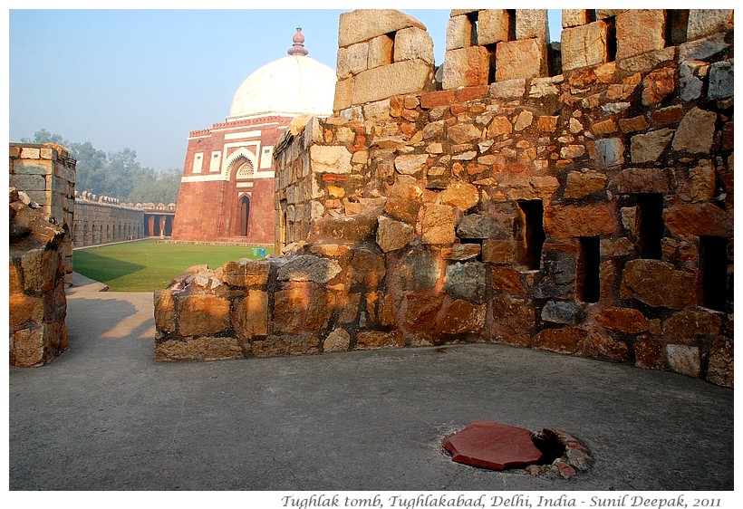 Tughlak tomb, Tughlakabad, Delhi, India - Images by Sunil Deepak