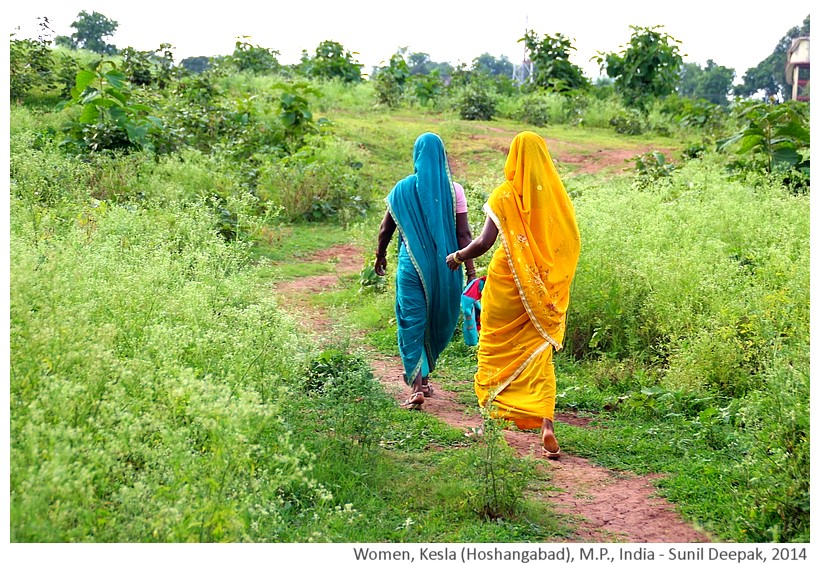 Village women, Kesla Hoshangabad dist, M.P., India - Images by Sunil Deepak, 2014