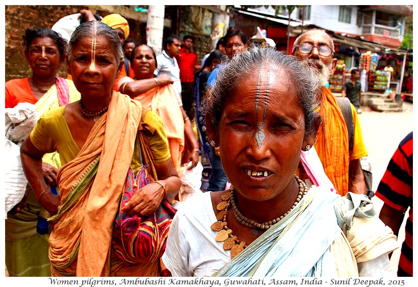 Women pilgrims, Ambubashi Guwahati Assam, India - Images by Sunil Deepak