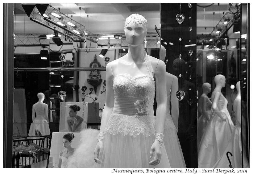 Mannequin wedding dress, Bologna centre, Italy - Images by Sunil Deepak