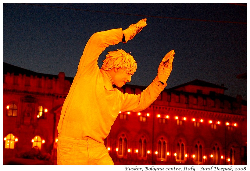 Night colours, Piazza Maggiore, Bologna, Italy - Images by Sunil Deepak
