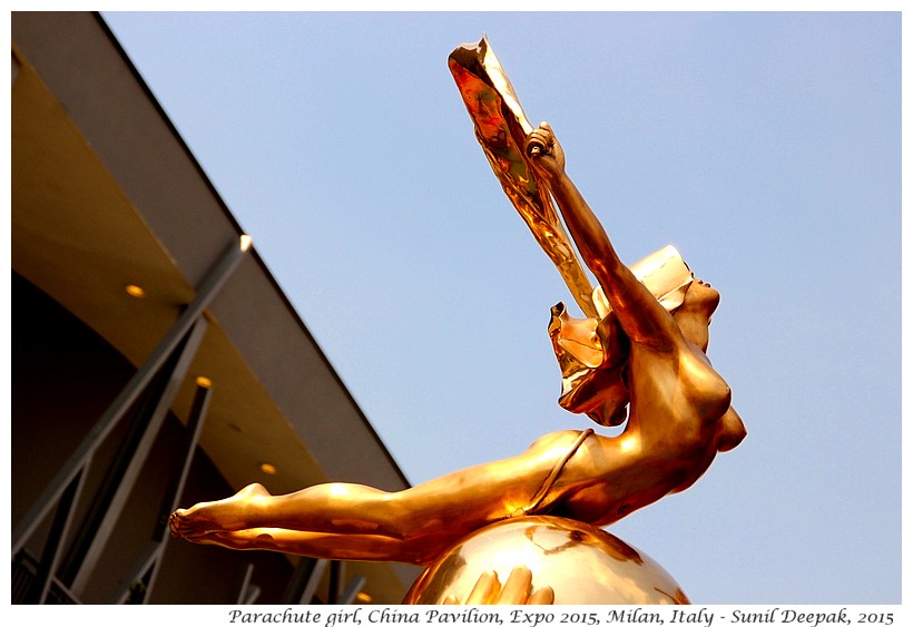 Sculpture, China pavilion, Expo 2015, Milan, Italy - Images by Sunil Deepak