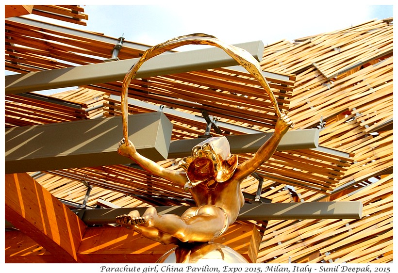 Sculpture, China pavilion, Expo 2015, Milan, Italy - Images by Sunil Deepak