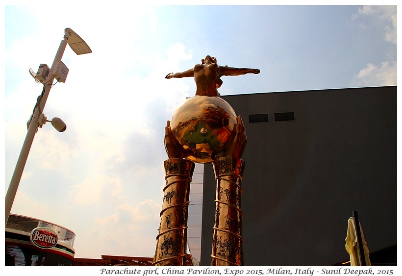 Sculpture, China pavilion, Expo 2015, Milan, Italy - Images by Sunil Deepak