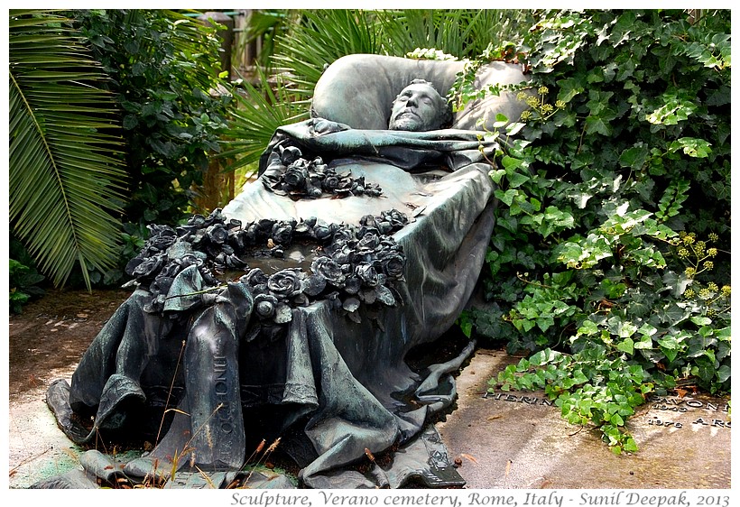 Sculptures, Verano cemetery, Rome, Italy - Images by Sunil Deepak, 2013