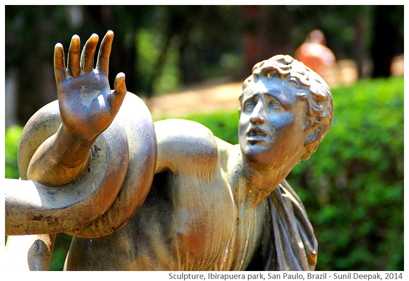 Snake sculpture, Ibirapuera park, San Paulo, Brazil - Images by Sunil Deepak, 2014