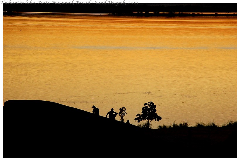 Tochantin lake, Porto Nacional, Brazil - Images by Sunil Deepak