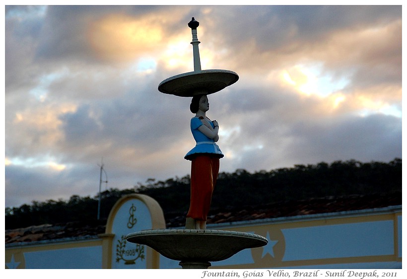 Around the World in 30 beautiful Fountains - Goias Velho, Brazil - Images by Sunil Deepak