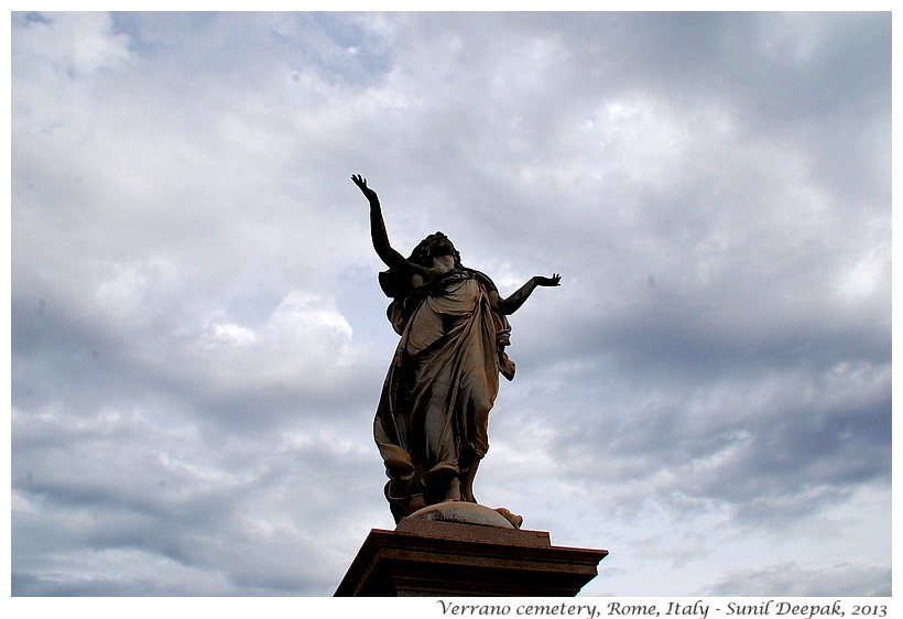 Emotions of raised hands, Rome, Italy - Images by Sunil Deepak