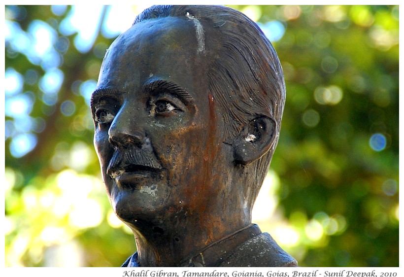 Khalil Gibran statue, Goias, Brazil - Sunil Deepak, 2010