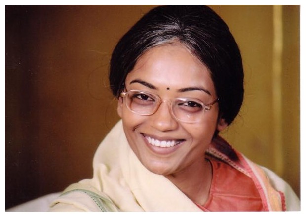 A still from Kasturi Kundal Basey