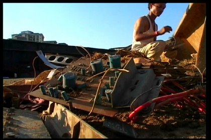 A still from 7 islands and a metro